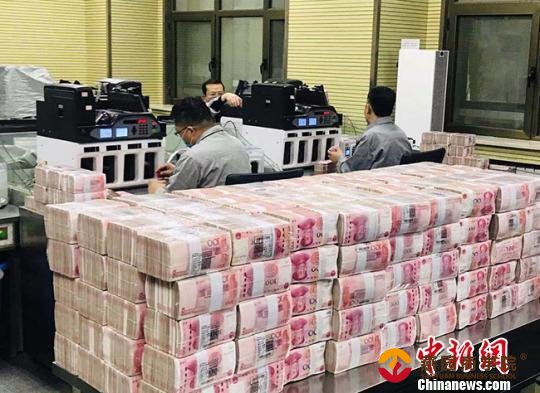 报复性消费还没来，报复性存钱先来了！